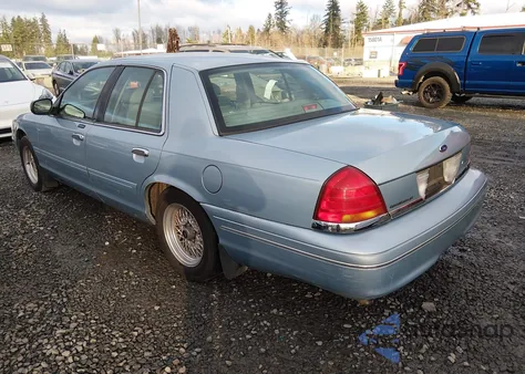 2002 Ford Crown Victoria Lx z USA, uszkodzony, nr VIN 2FAFP74W72X109773